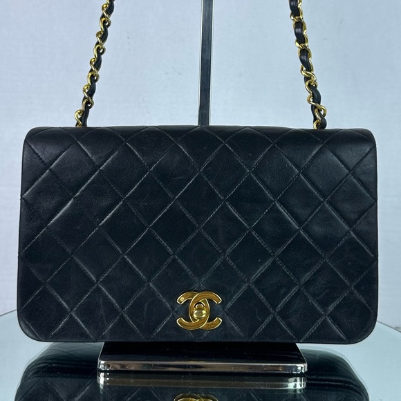 CHANEL CC Matelasse Full Flap Chain Shoulder Bag Leather GHW - Picture 4 of 15